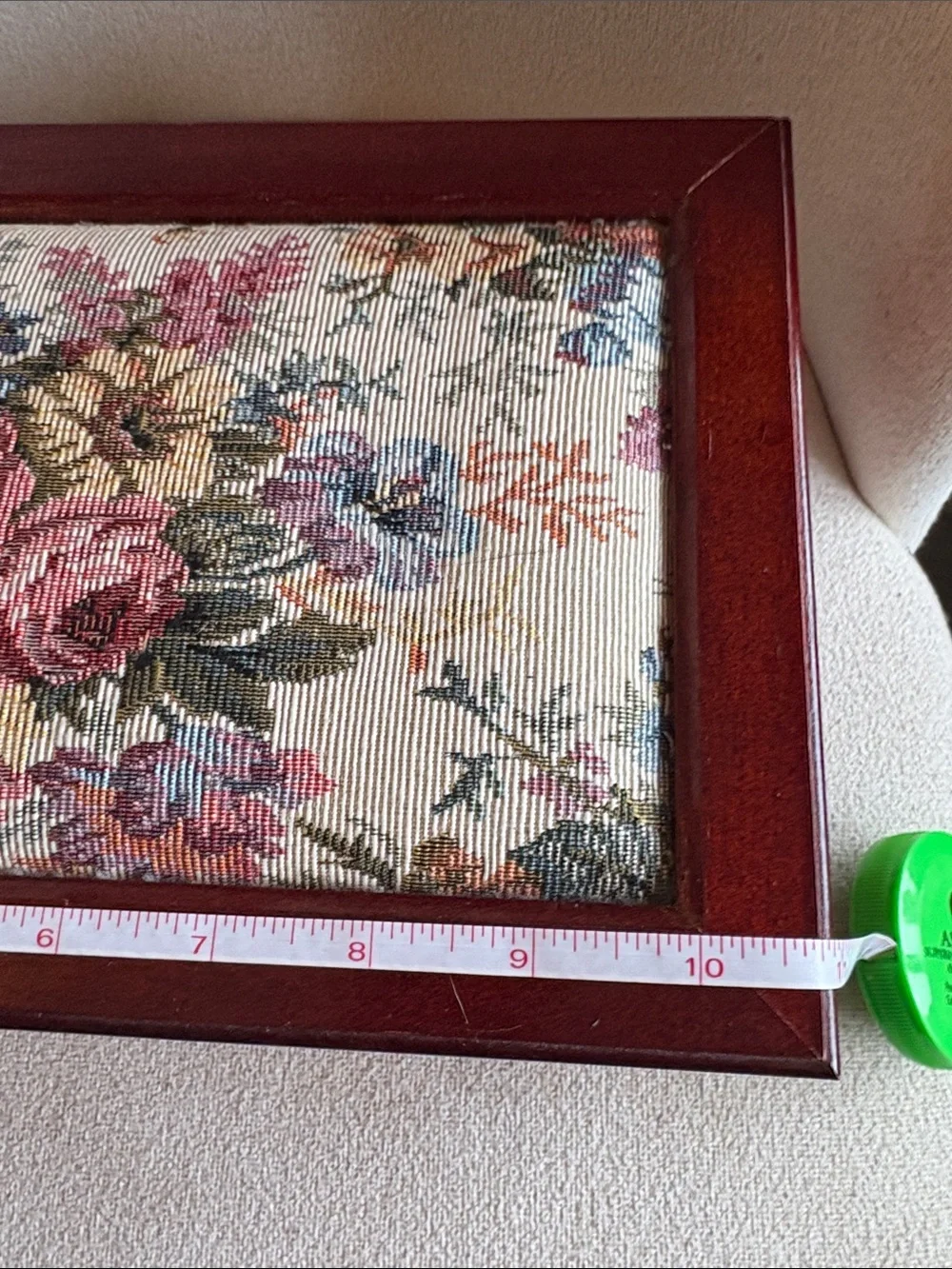 VTG Floral Needlepoint tapestry jewelry box